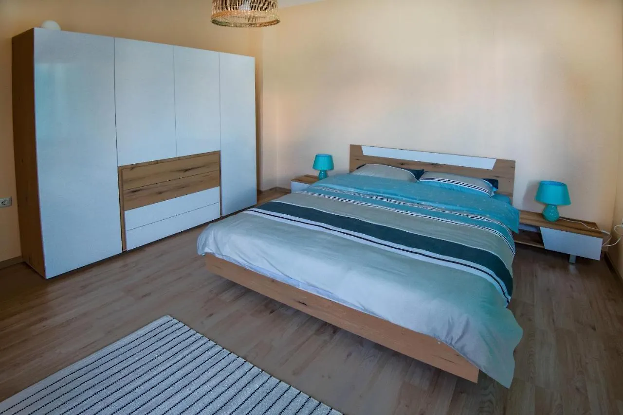 Lahana House In Majestic Complex Pomorie